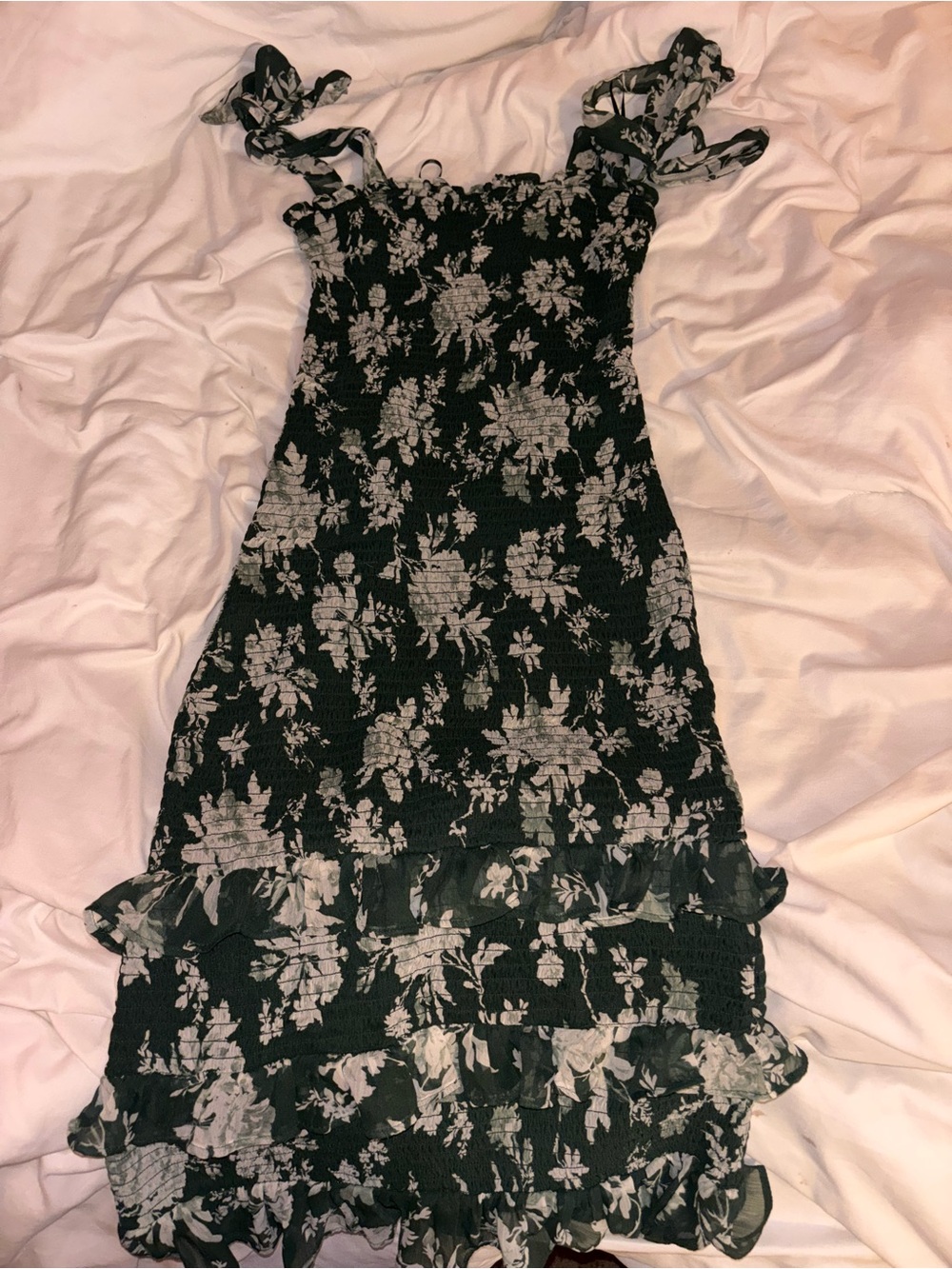 Abercrombie & Fitch Black and White Floral Smocked Midi Dress